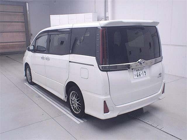 car-32